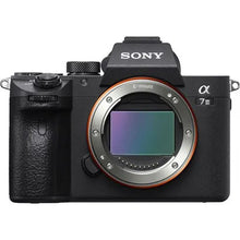 Load image into Gallery viewer, Sony A7 mark III + FE 28-70mm F/3.5-5.6 OSS